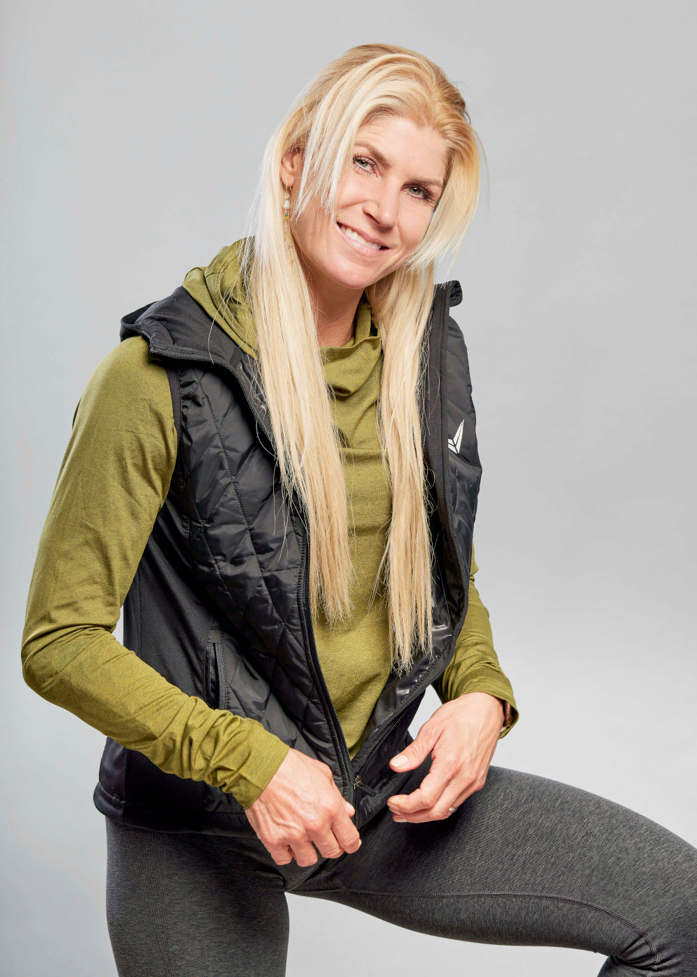 Hoodie grå/svart – Rikke Hørlykke x Winnershape