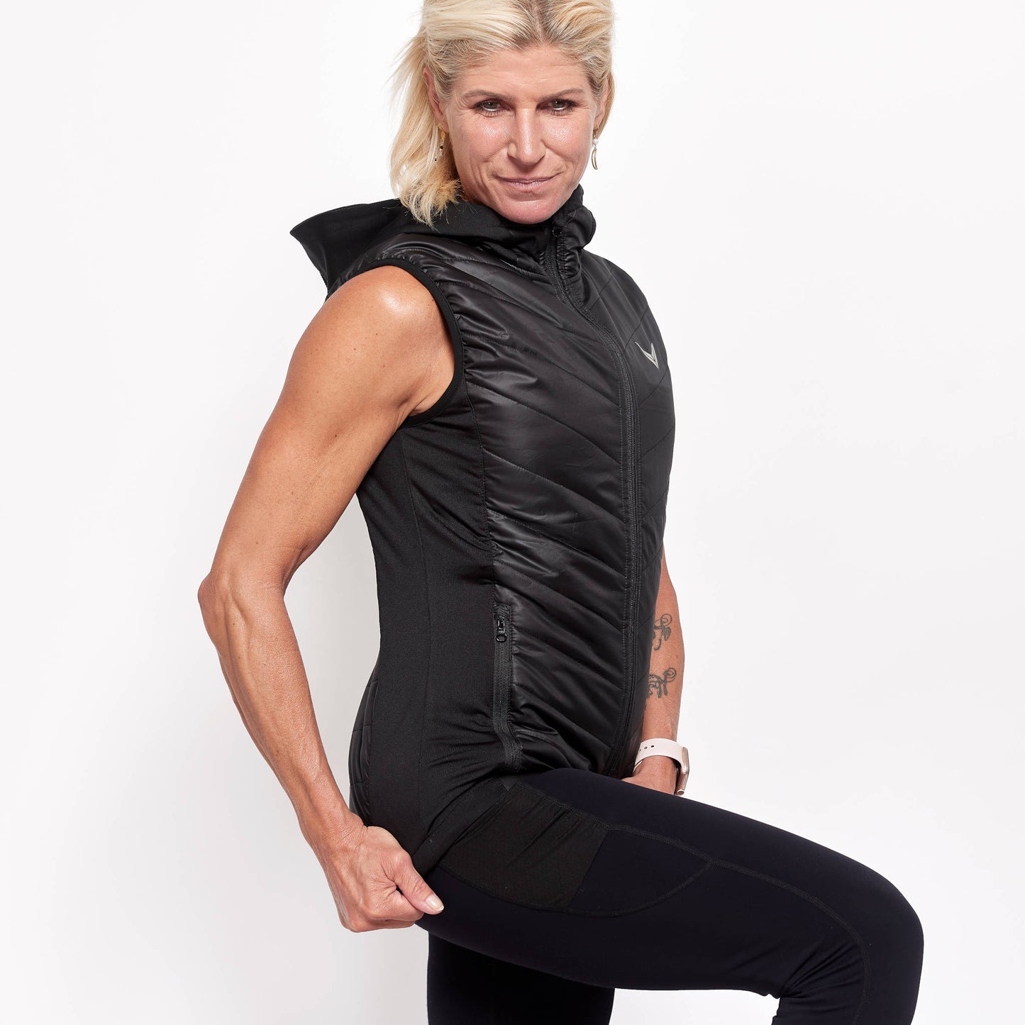 Pre-order Løbe vest 2.0 sort – Rikke Hørlykke x Winnershape