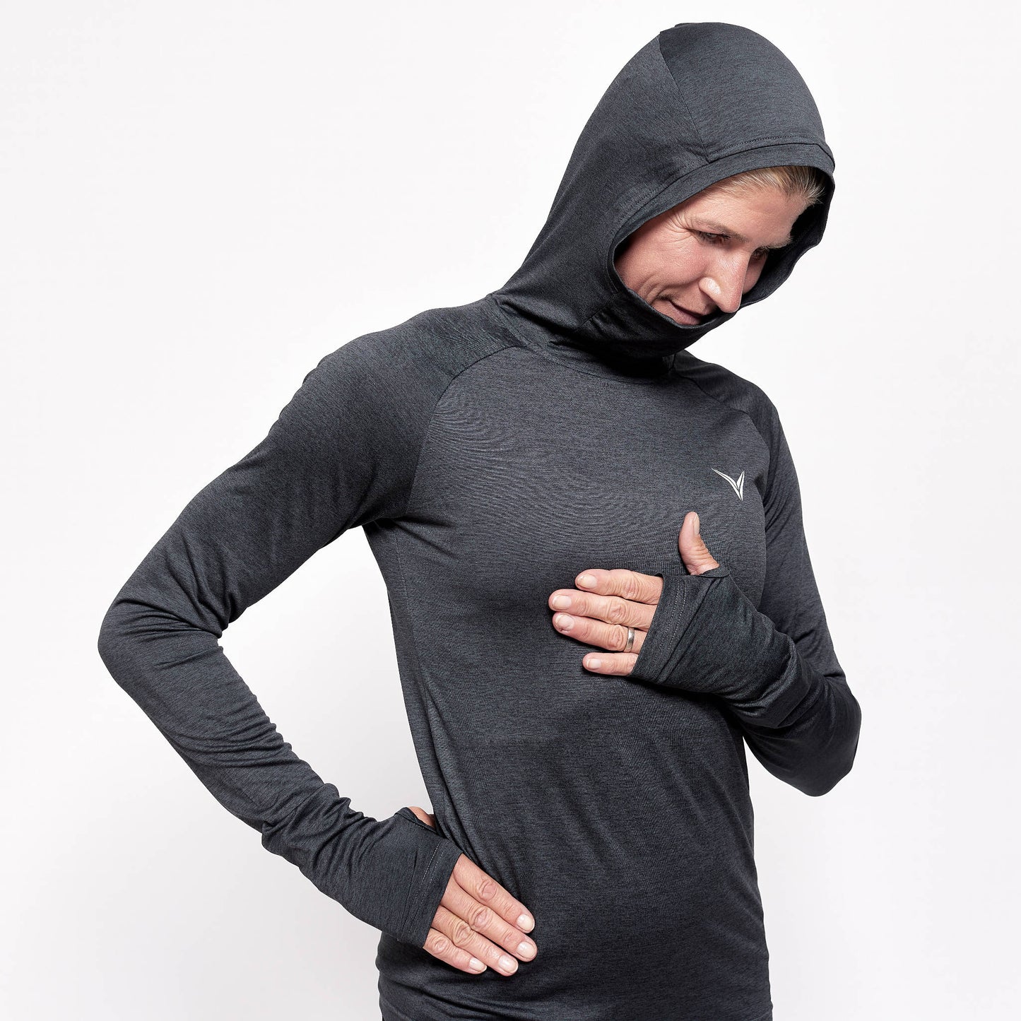 Pre-order Hoodie Slim Fit sort 2.0 - Rikke Hørlykke x Winnershape